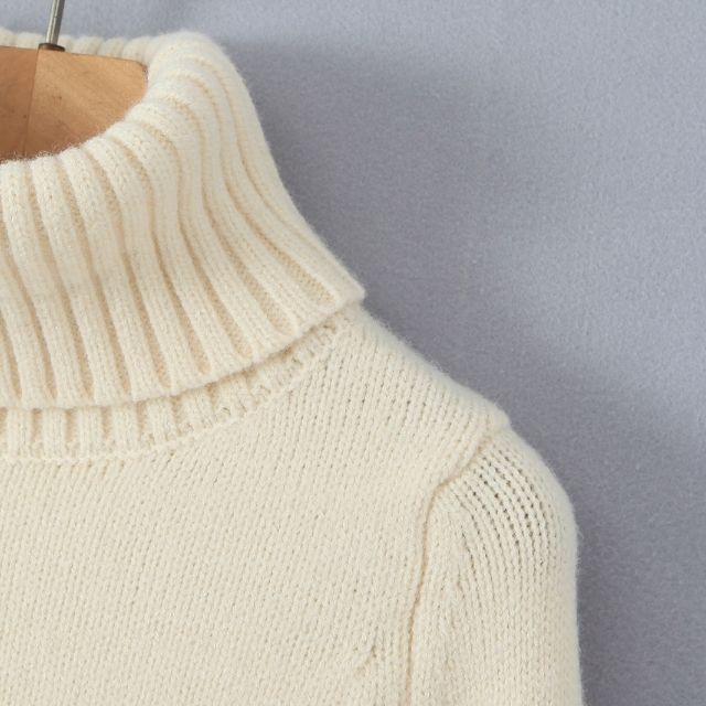 Ribbed turtleneck jumper in soft knit