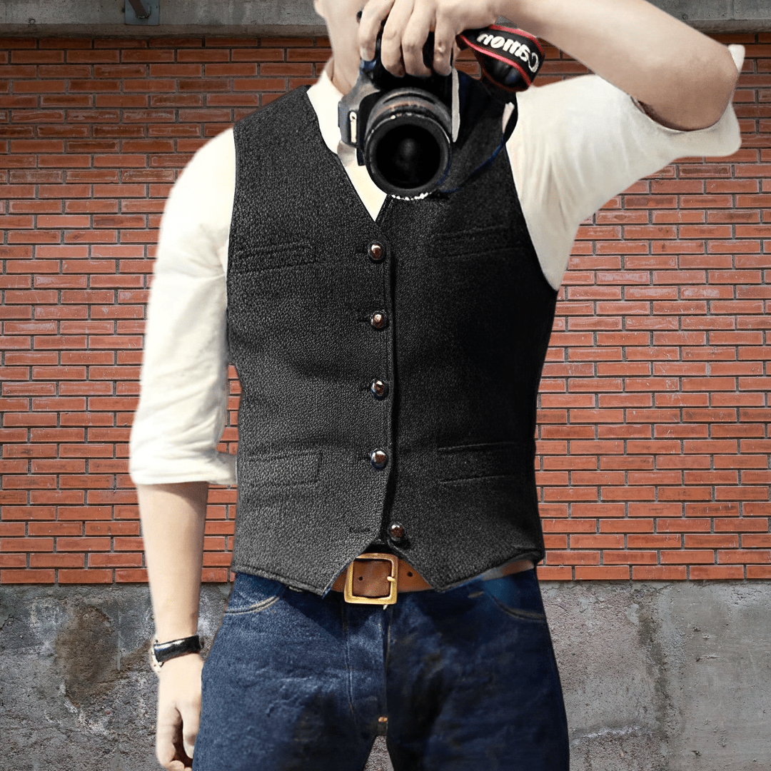 Fashionable men's waistcoat chaleco