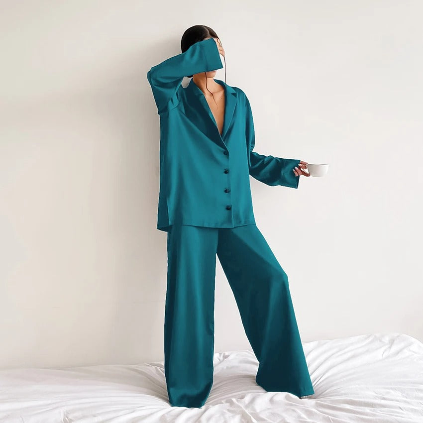 Georgia - Silky Elegance Oversized Pyjama Set