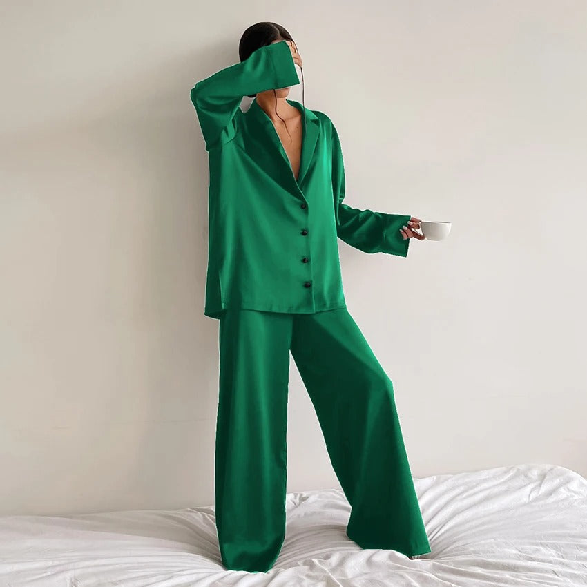 Georgia - Silky Elegance Oversized Pyjama Set