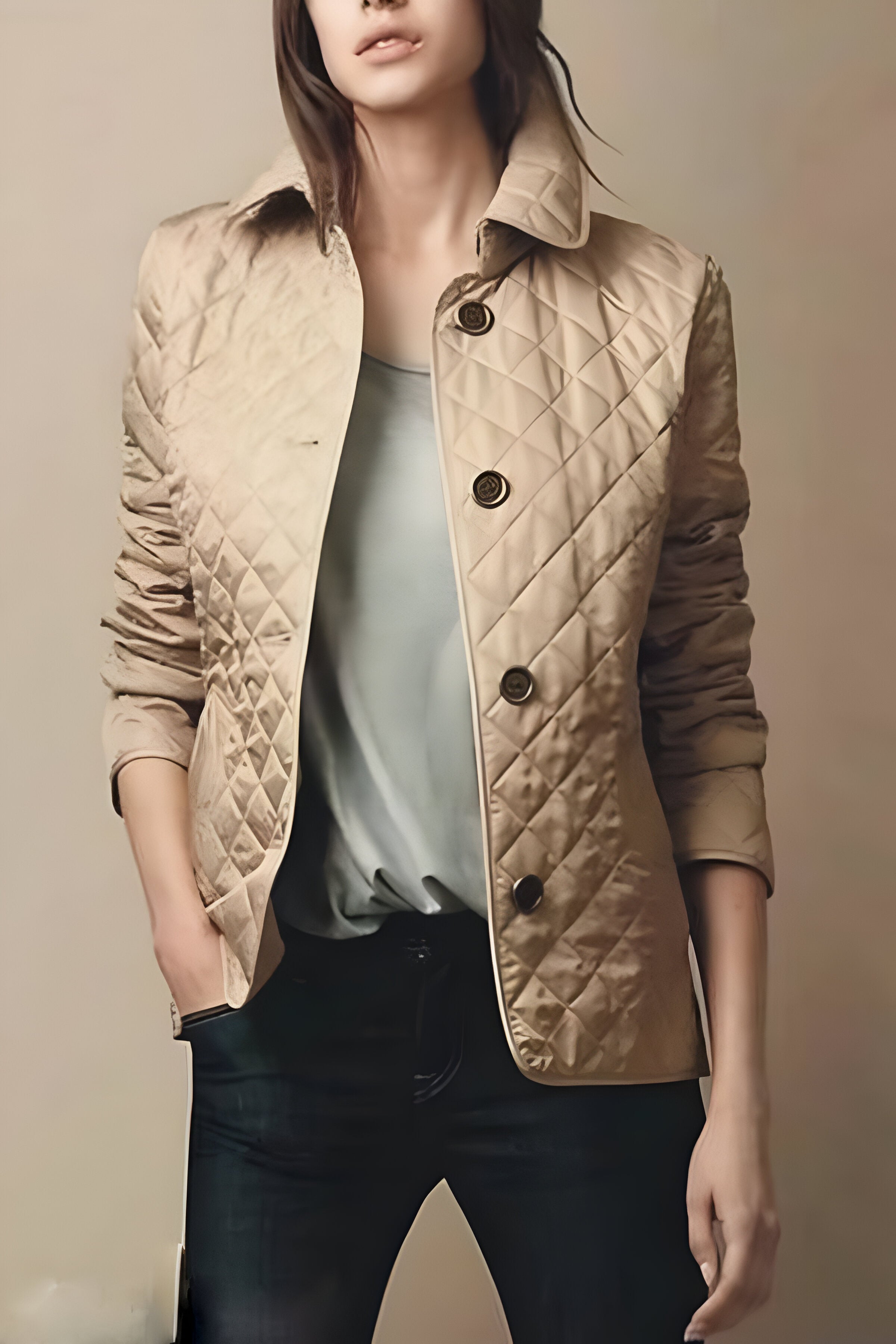 Elegant and comfortable jacket for women