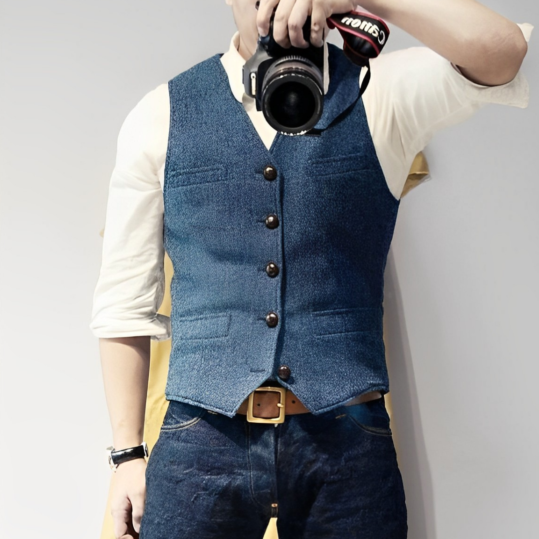 Fashionable men's waistcoat chaleco