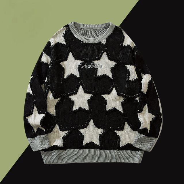 Knitted jumper with textured star pattern