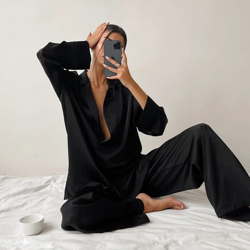 Georgia - Silky Elegance Oversized Pyjama Set