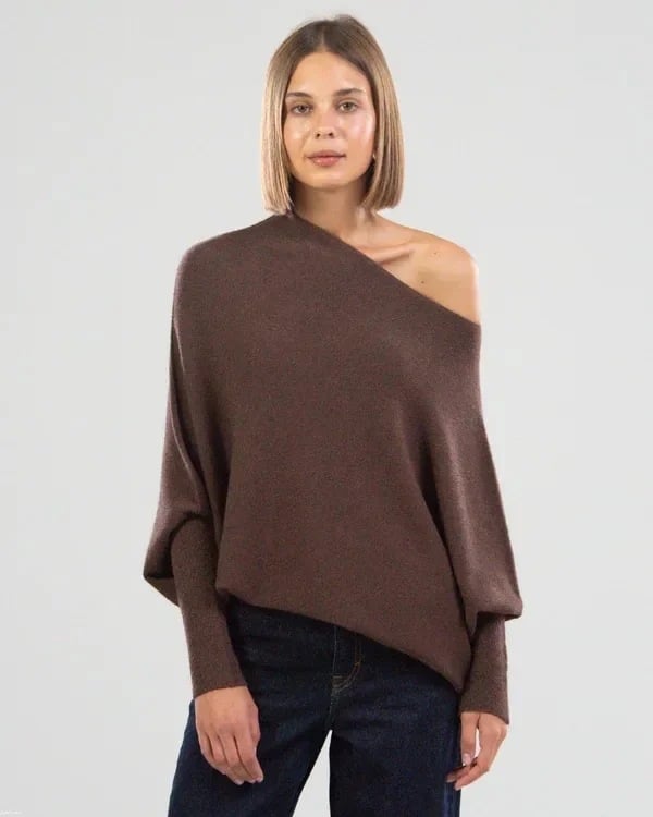 Comfy Sweater with elegant trim at the shoulder