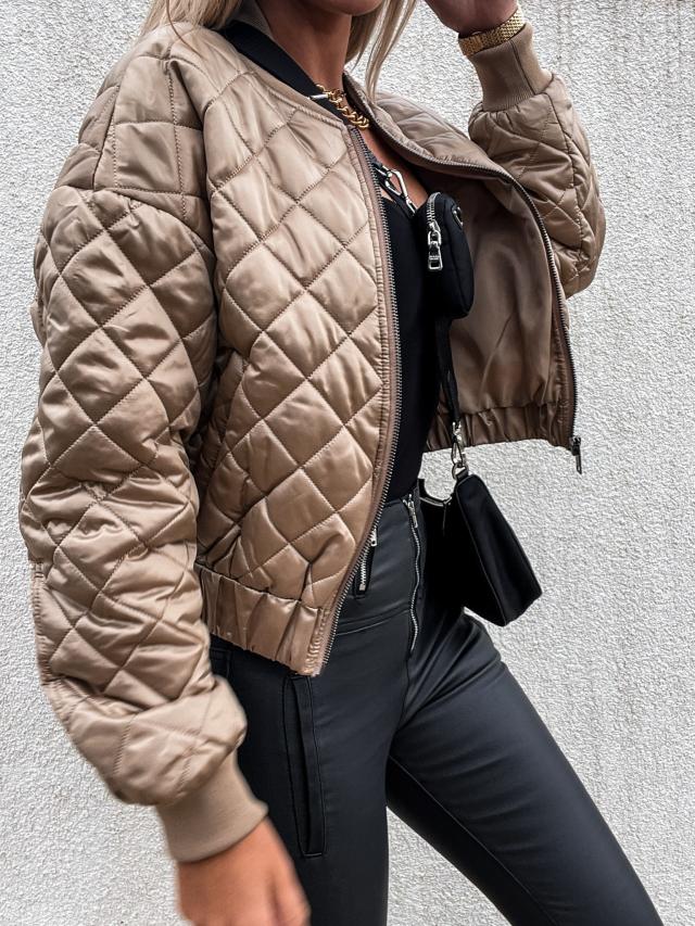 Women's short quilted jacket