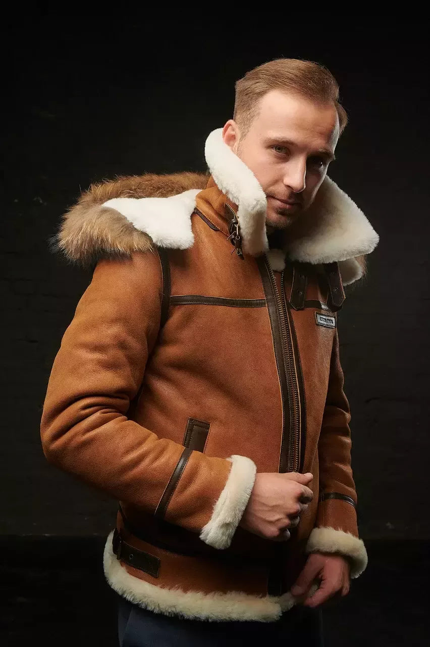 Luxurious winter jacket with hood for men