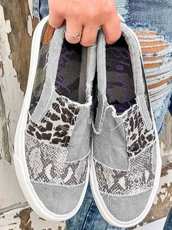 Trendy Loafers for women