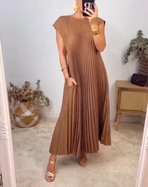 Elegant Pleated Maxi Dress for women