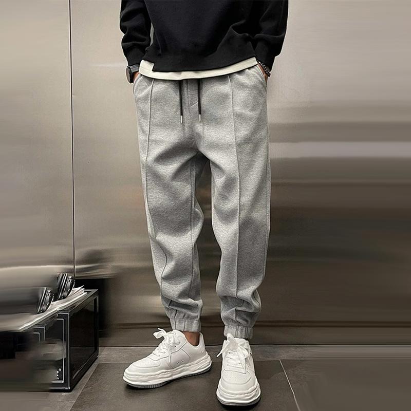 Sporty cotton trousers for men